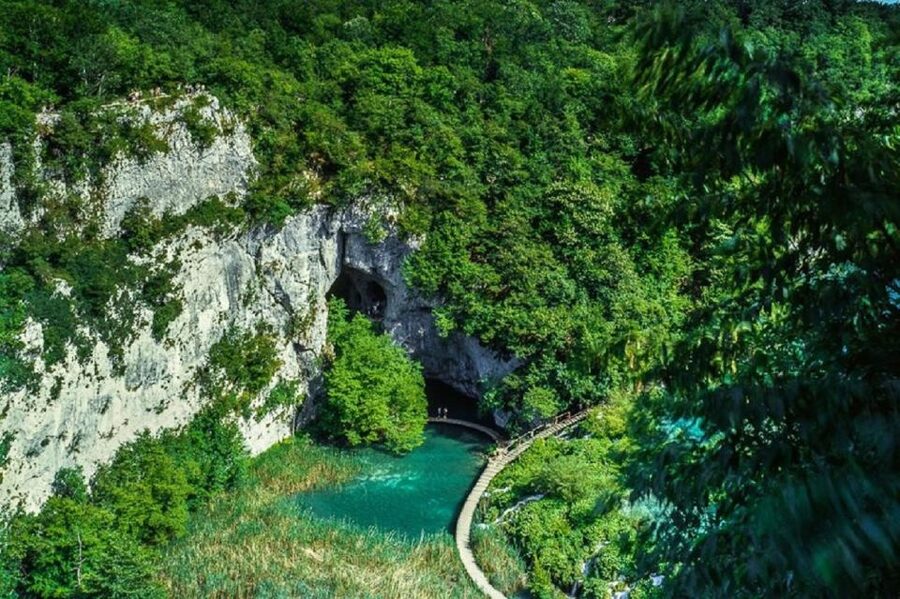 Zagreb to Split: Private Transfer with Plitvice Lakes - Weather, timing, and what to pack