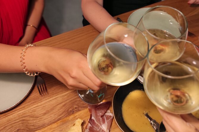 Zinfandel Wine Tasting & Storytelling with Dalmatian Food - Storytelling adds context to the glasses