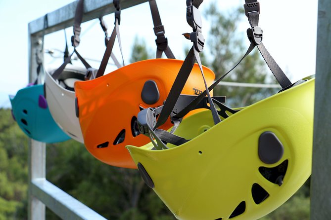 Zip line Tucepi - What the guides do during the course